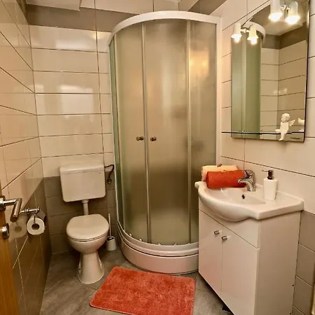 Apartment Vuljan Sucuraj