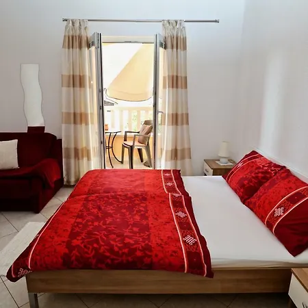 Apartment Vuljan *