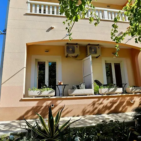 Apartment Vuljan