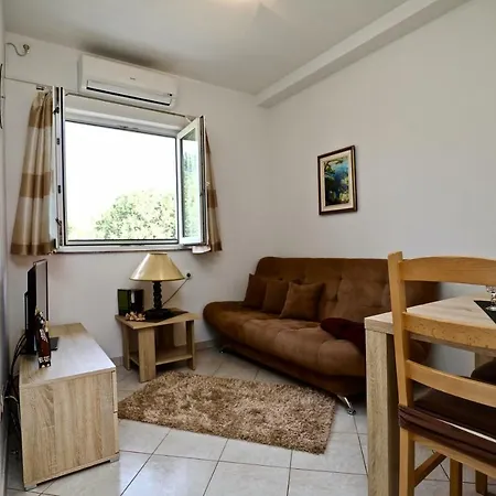 Apartment Vuljan