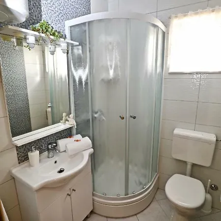 Apartment Vuljan *