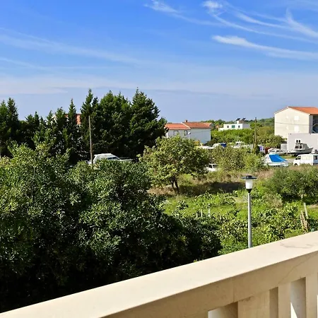 Vuljan * Sućuraj